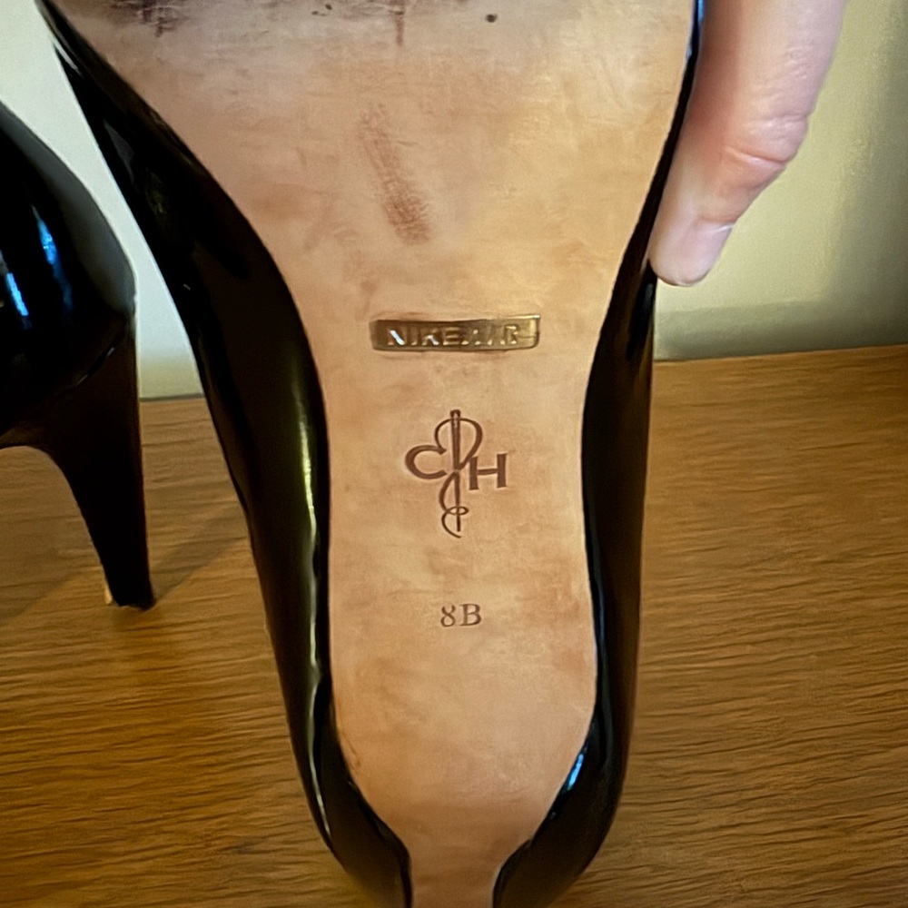 Cole Haan Black Heels Sleek Patent Leather - Picture 5 of 8